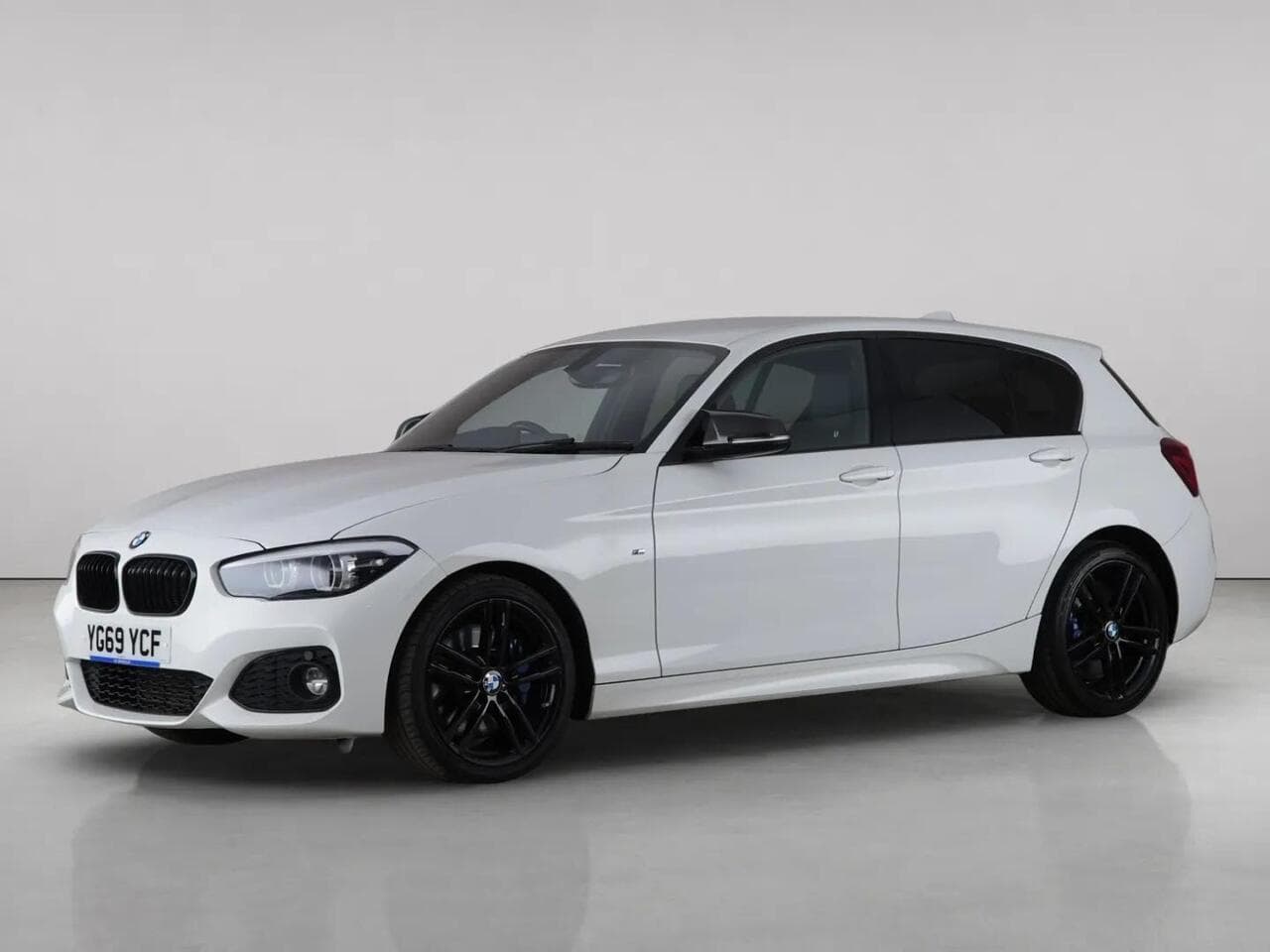 BMW 1 Series thumbnail Front Left