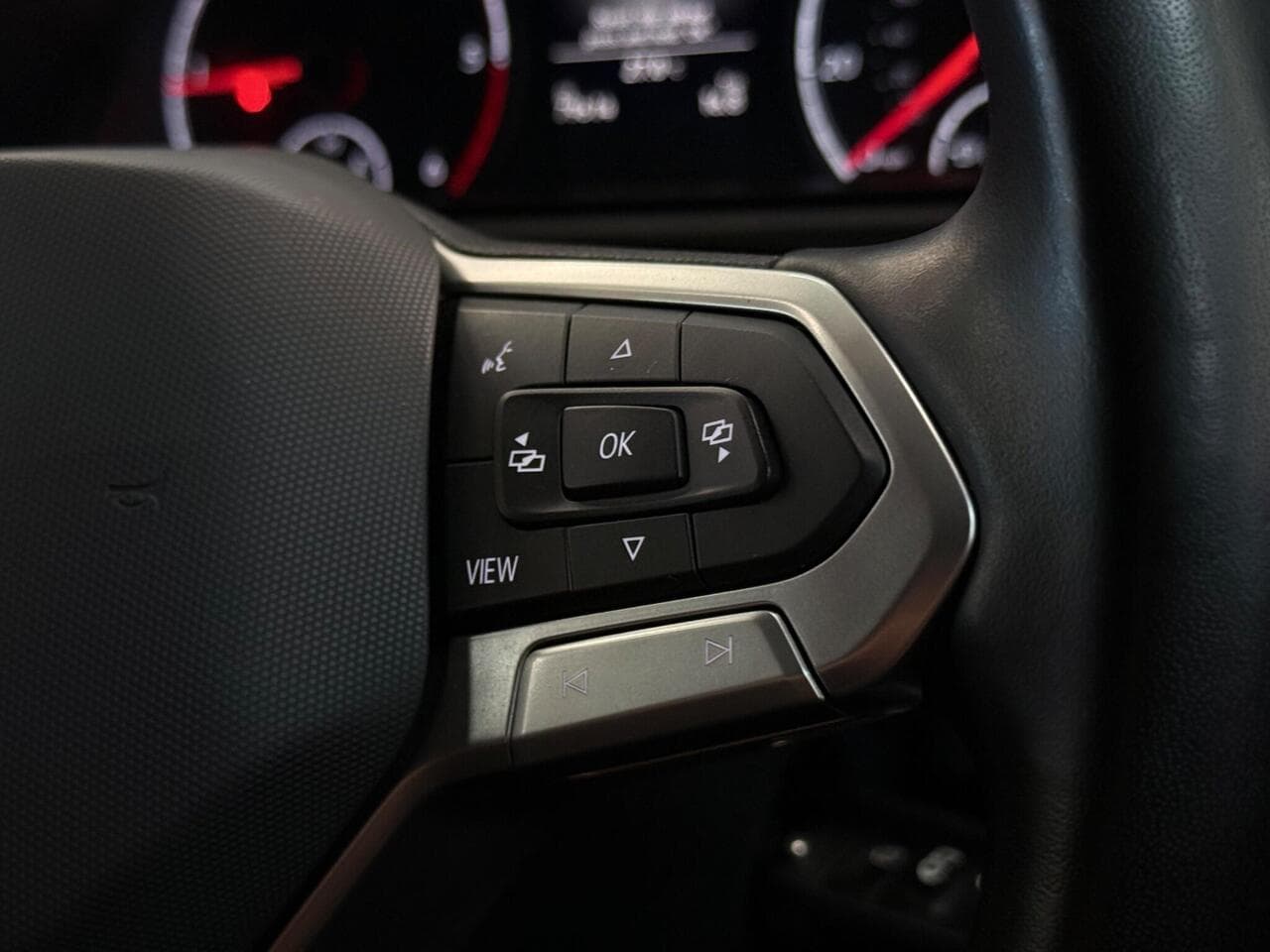 Volkswagen Caddy thumbnail Misc Controls