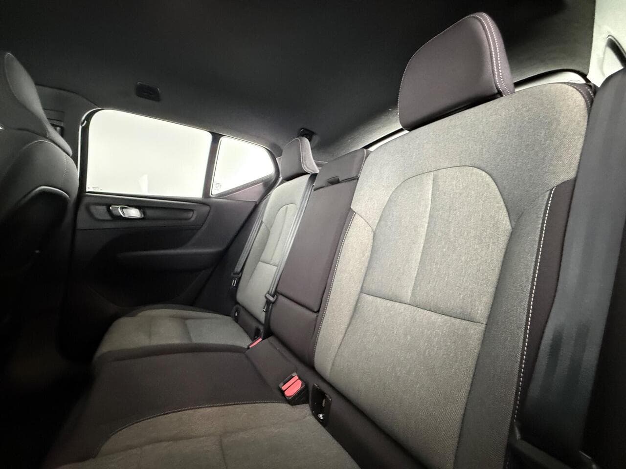 Volvo XC40 thumbnail Seats Rear