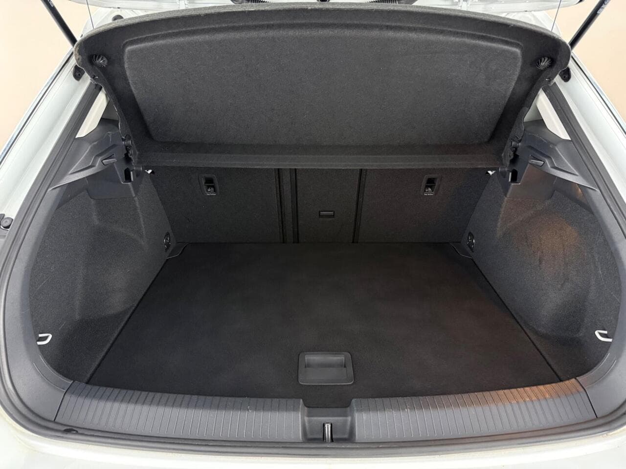 Volkswagen T-Roc thumbnail Boot