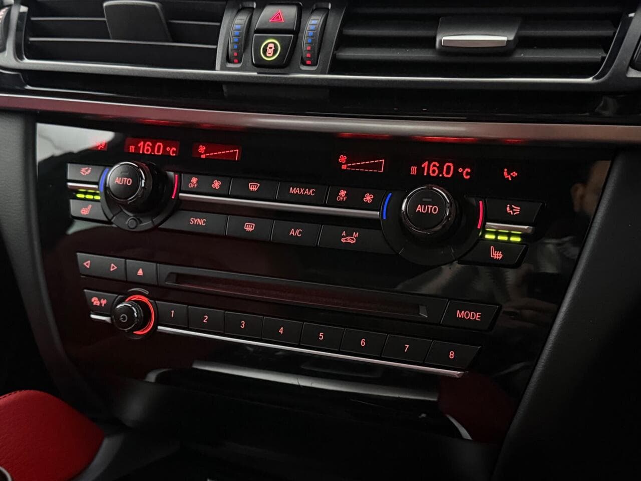 BMW X6 thumbnail Infotainment System