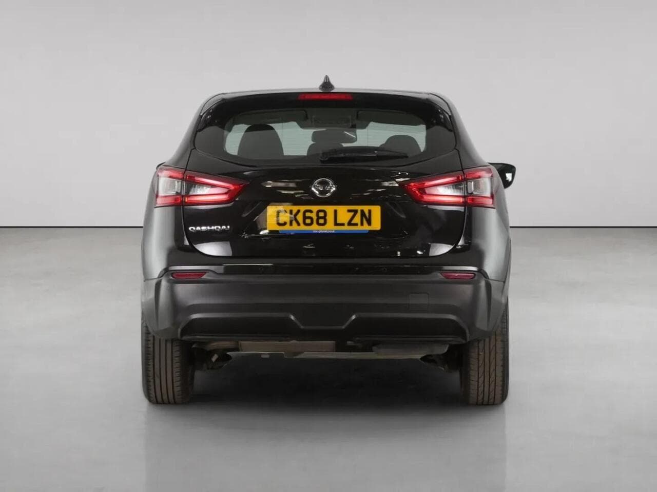 Nissan Qashqai thumbnail Rear
