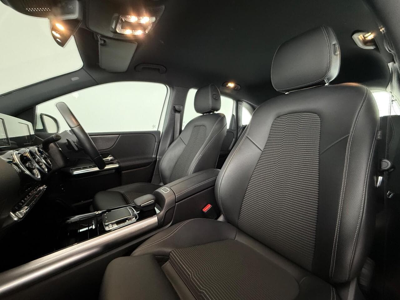 Mercedes-Benz B Class thumbnail Seat Front Passenger