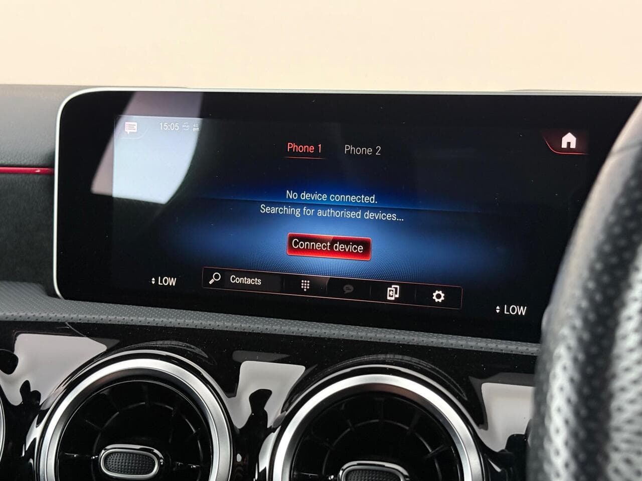 Mercedes-Benz A Class thumbnail Infotainment System