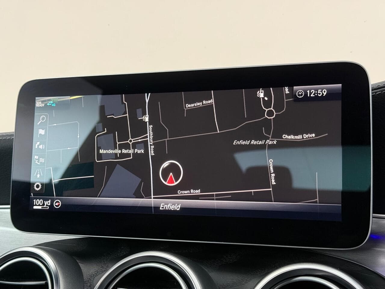 Mercedes-Benz C Class thumbnail Infotainment System