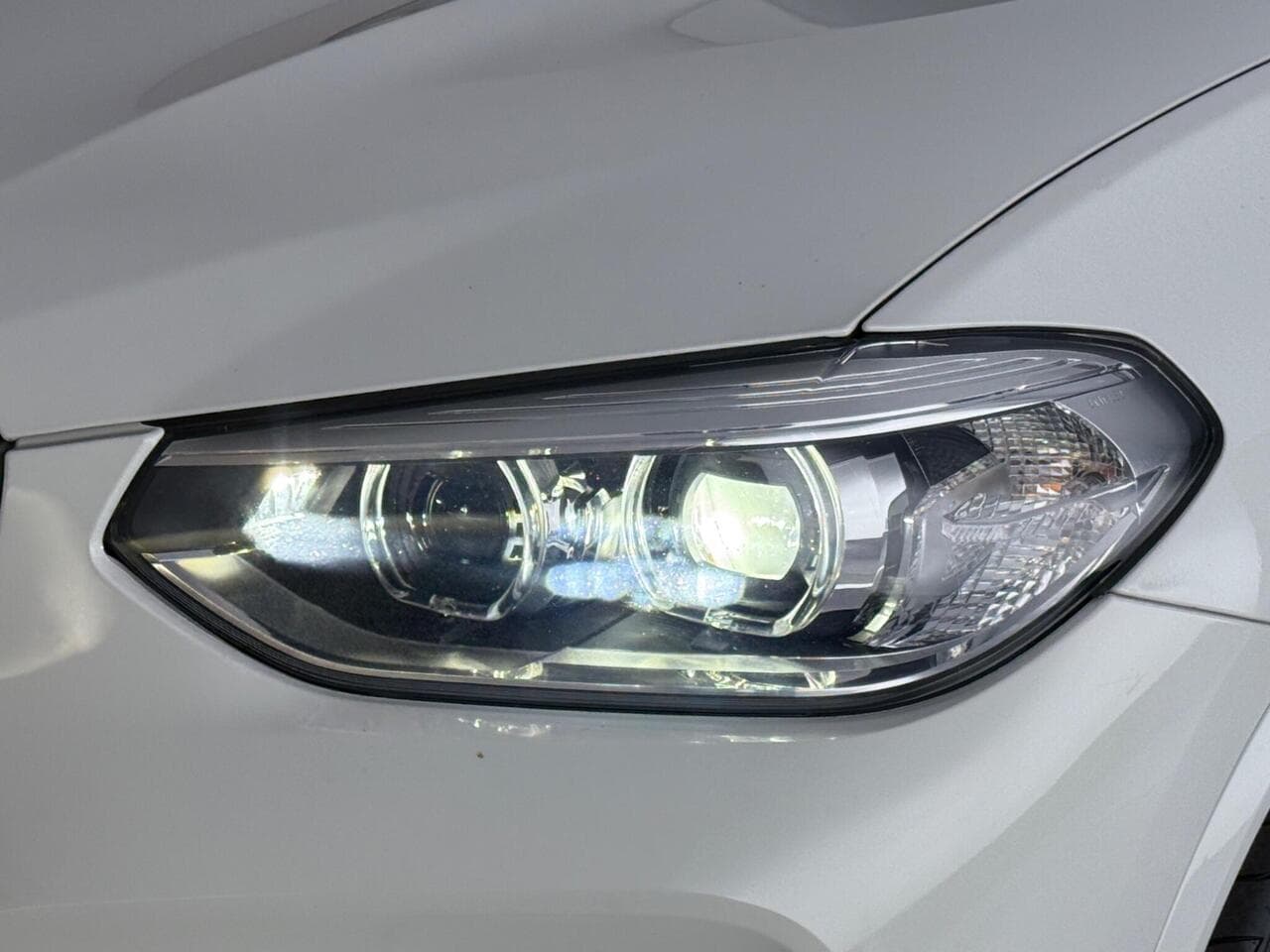 BMW X3 thumbnail Lights Front