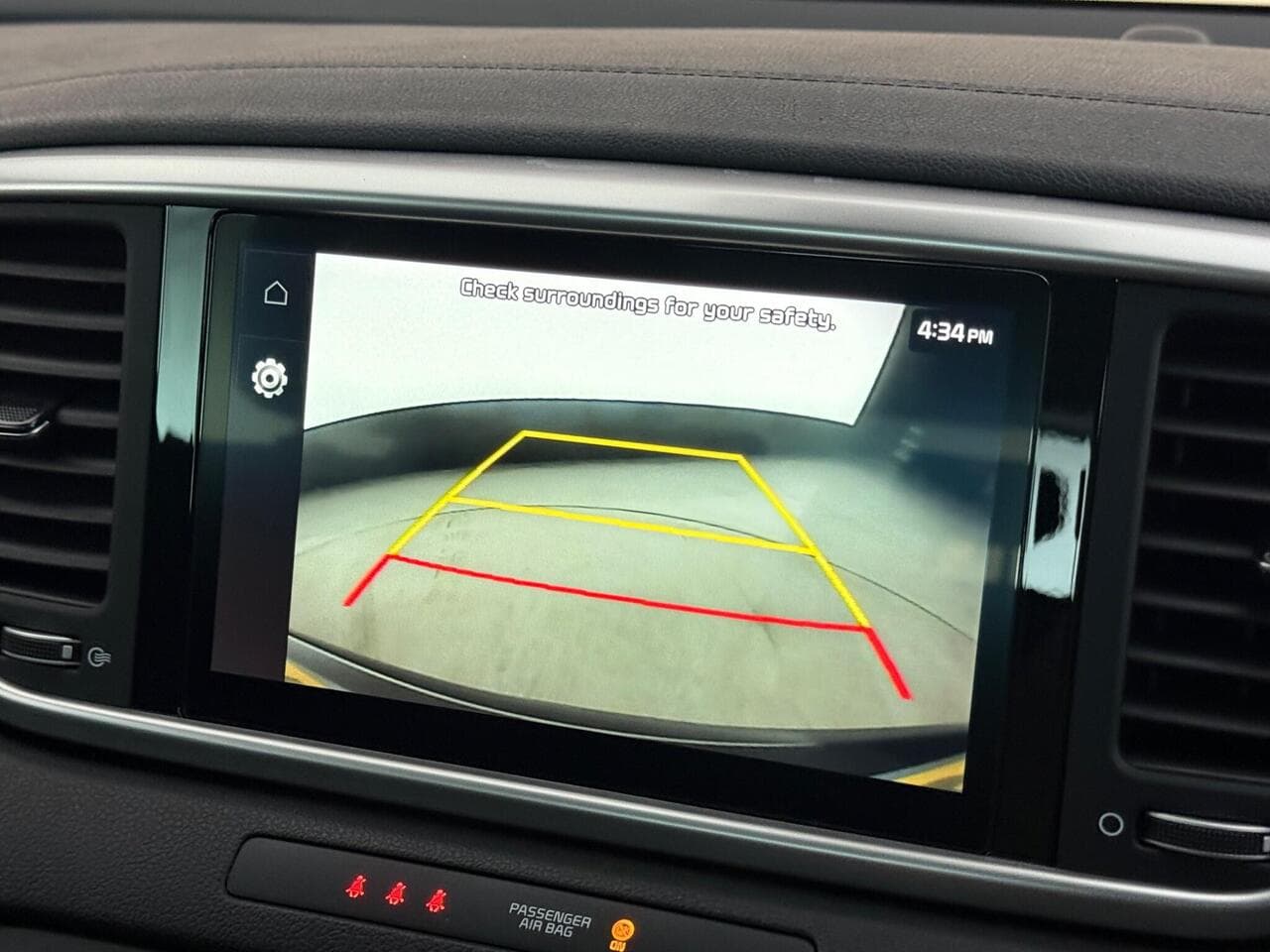 Kia Sportage thumbnail Infotainment System
