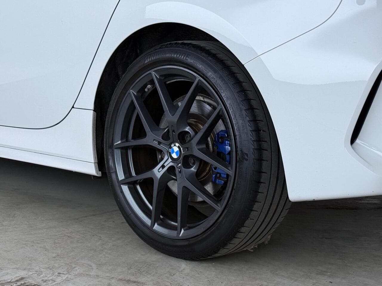 BMW 1 Series thumbnail Wheel