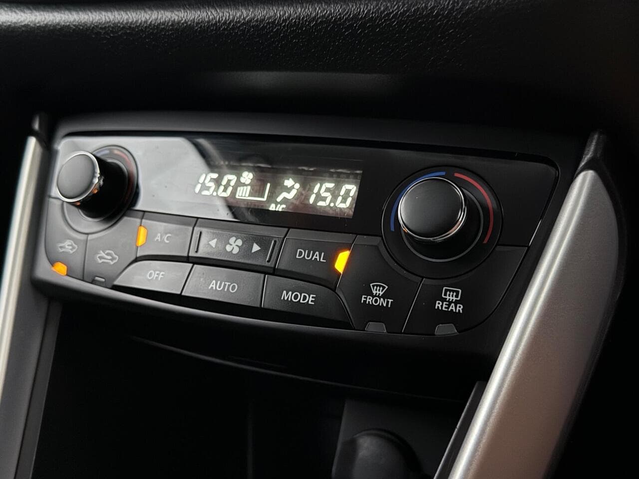 Suzuki SX4 S-Cross thumbnail Misc Controls