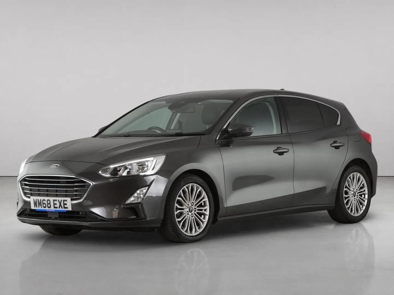 Ford Focus thumbnail Front Left
