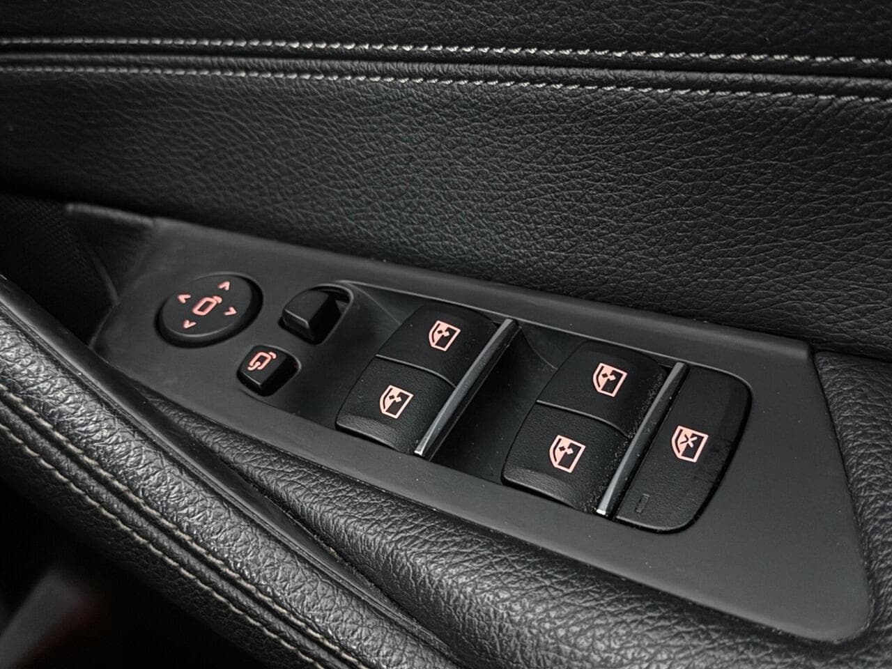 BMW 5 Series thumbnail Misc Controls