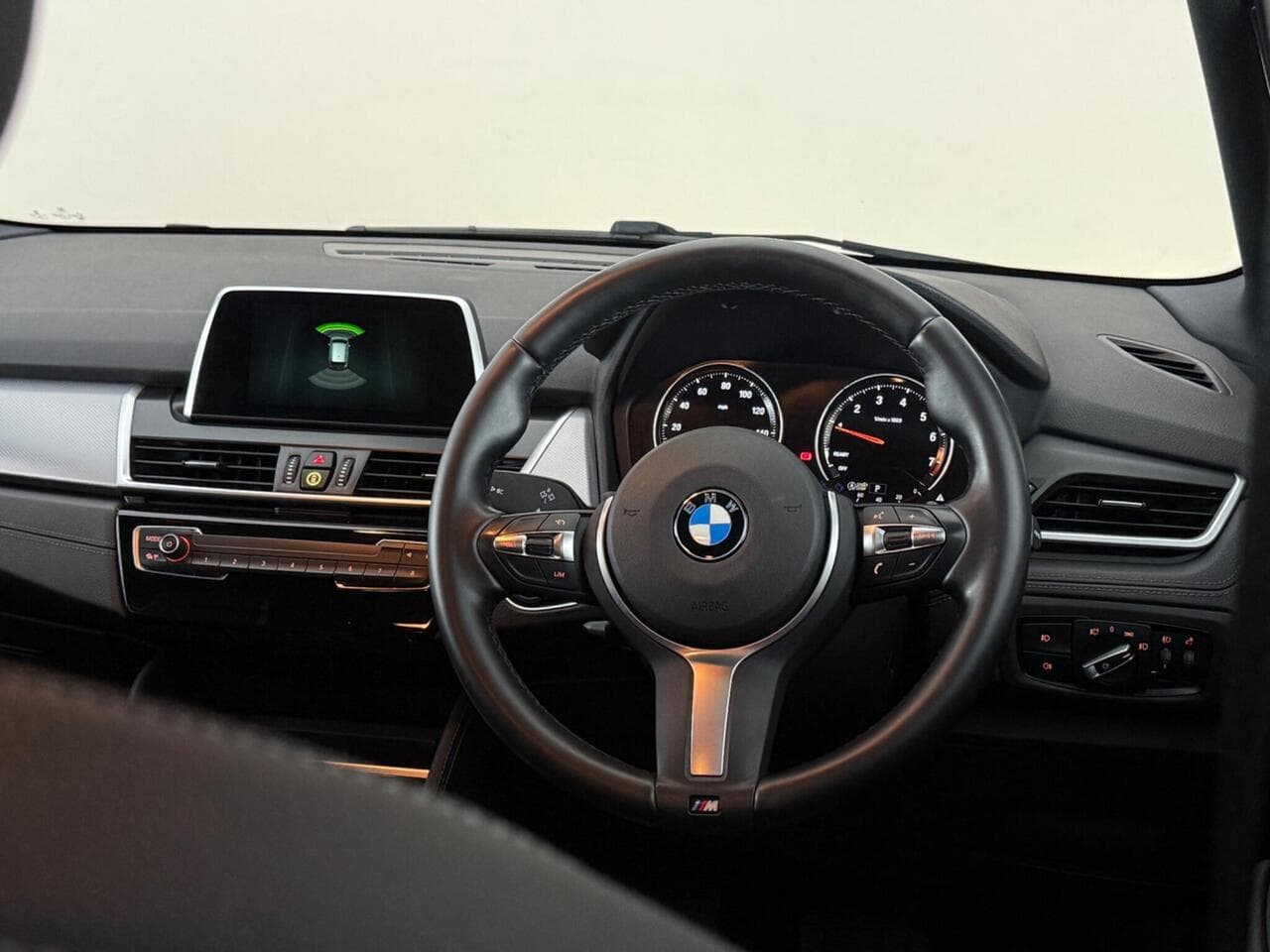 BMW 2 Series Gran Tourer thumbnail Steering Wheel