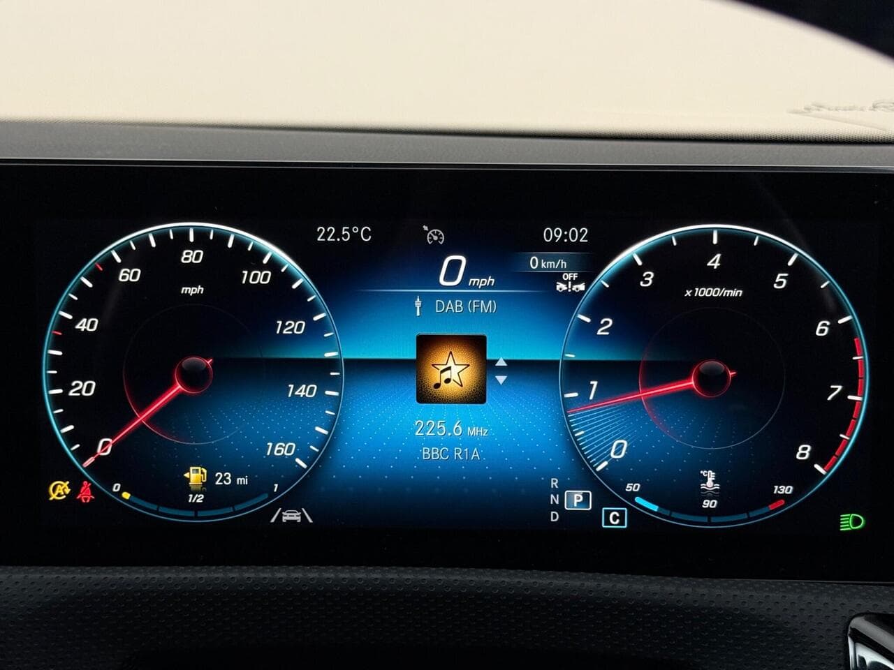 Mercedes-Benz CLA thumbnail Driver Instruments
