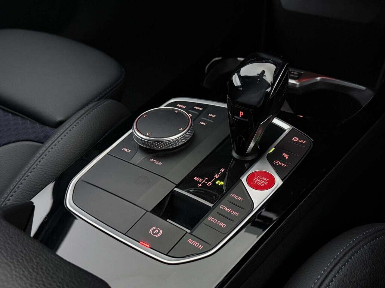 BMW 1 Series thumbnail Interior Front