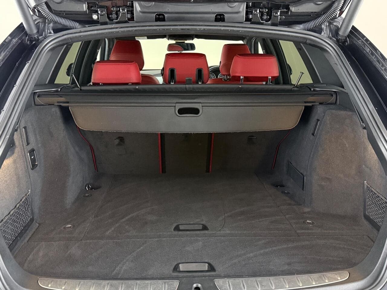 BMW 3 Series thumbnail Boot