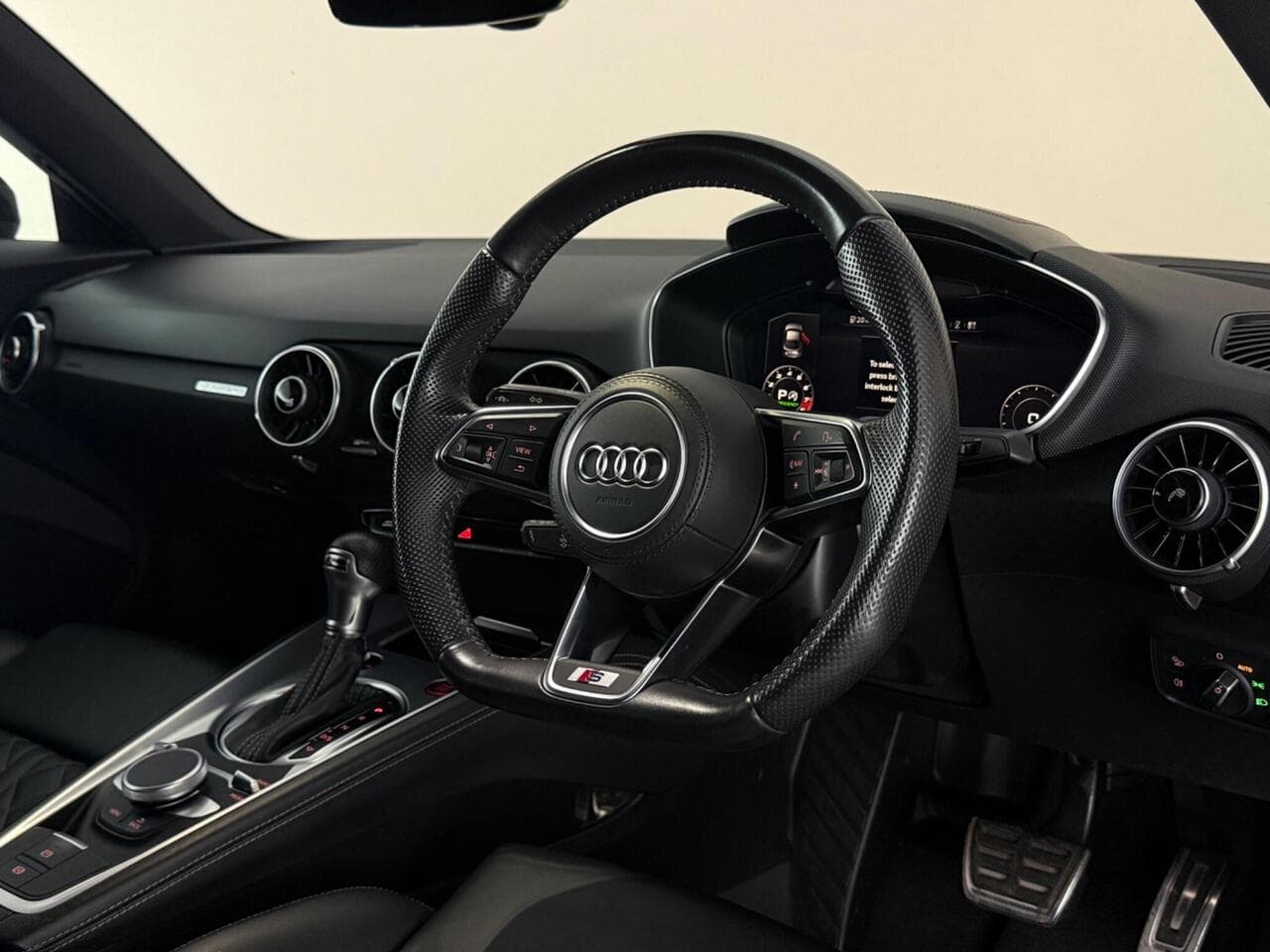 Audi TTS thumbnail Interior Front