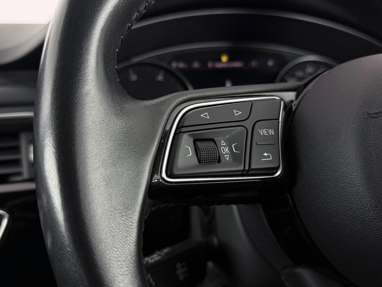 Audi A4 thumbnail Misc Controls