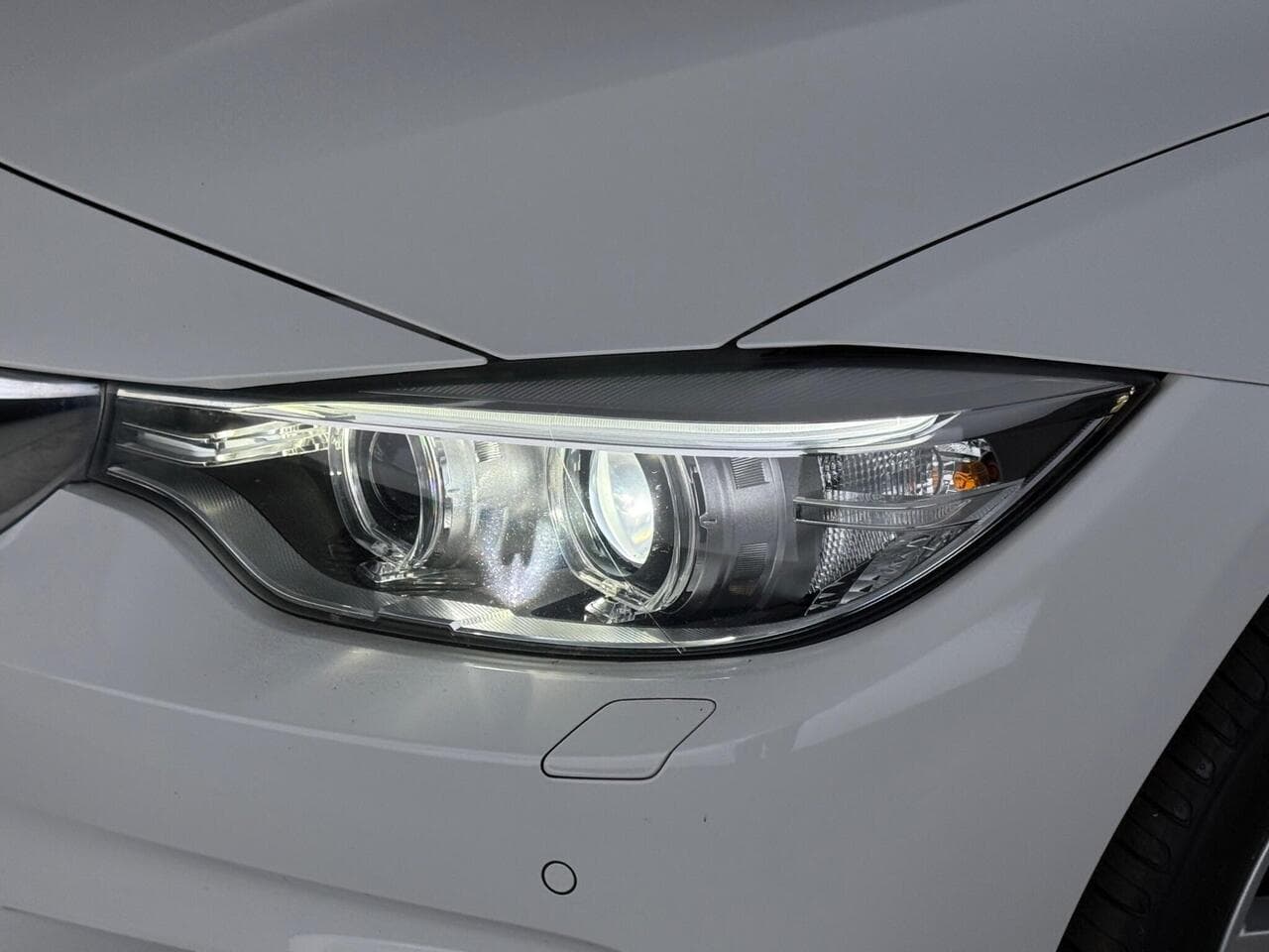 BMW 4 Series Gran Coupe thumbnail Lights Front