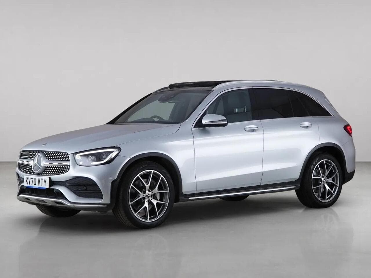 Mercedes-Benz GLC thumbnail Front Left