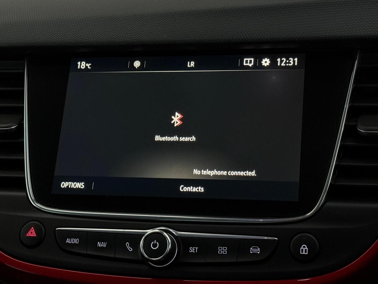 Vauxhall Crossland thumbnail Infotainment System