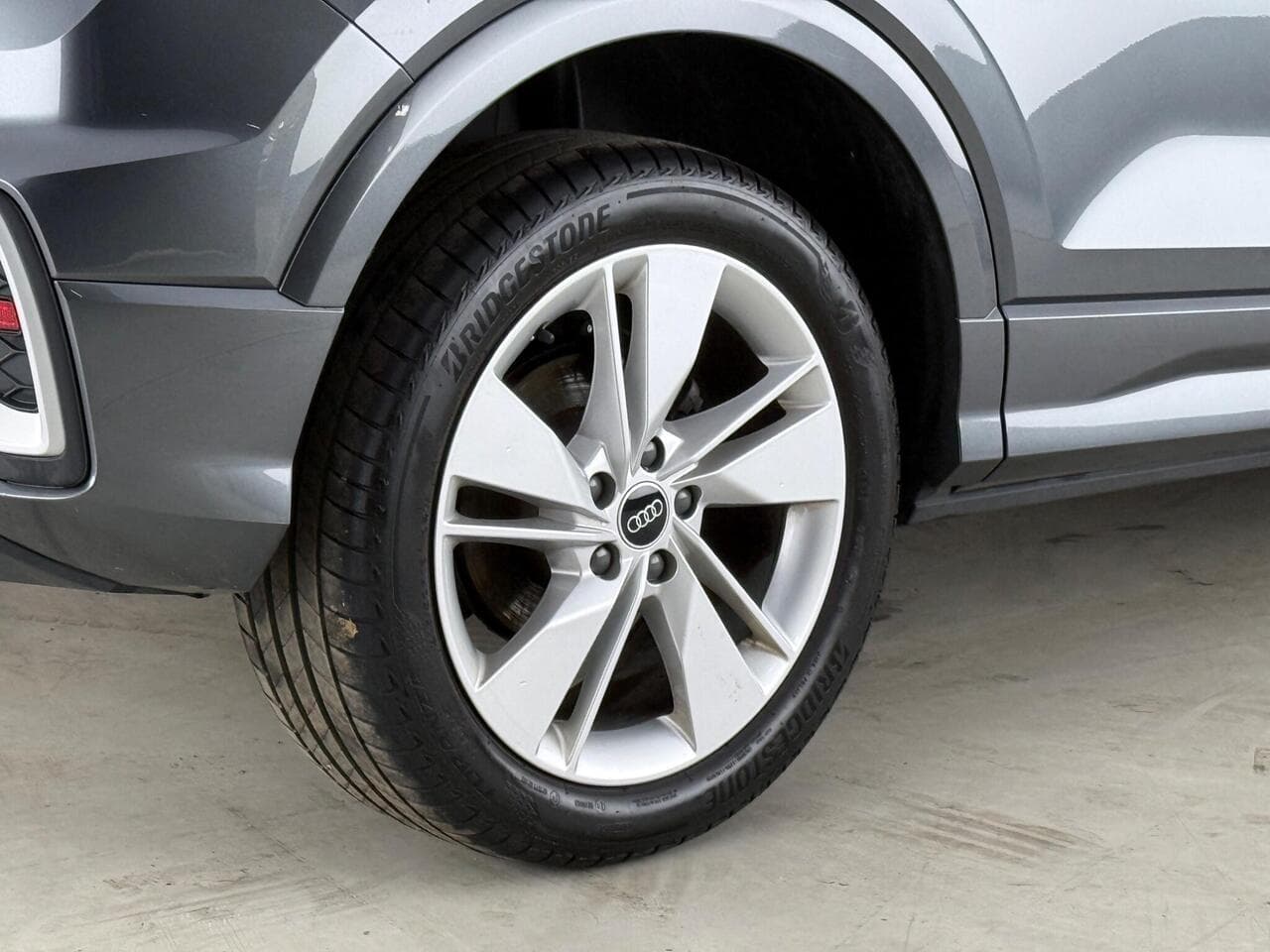 Audi Q2 thumbnail Wheel