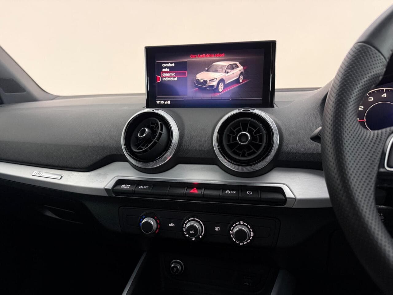 Audi Q2 thumbnail Infotainment System