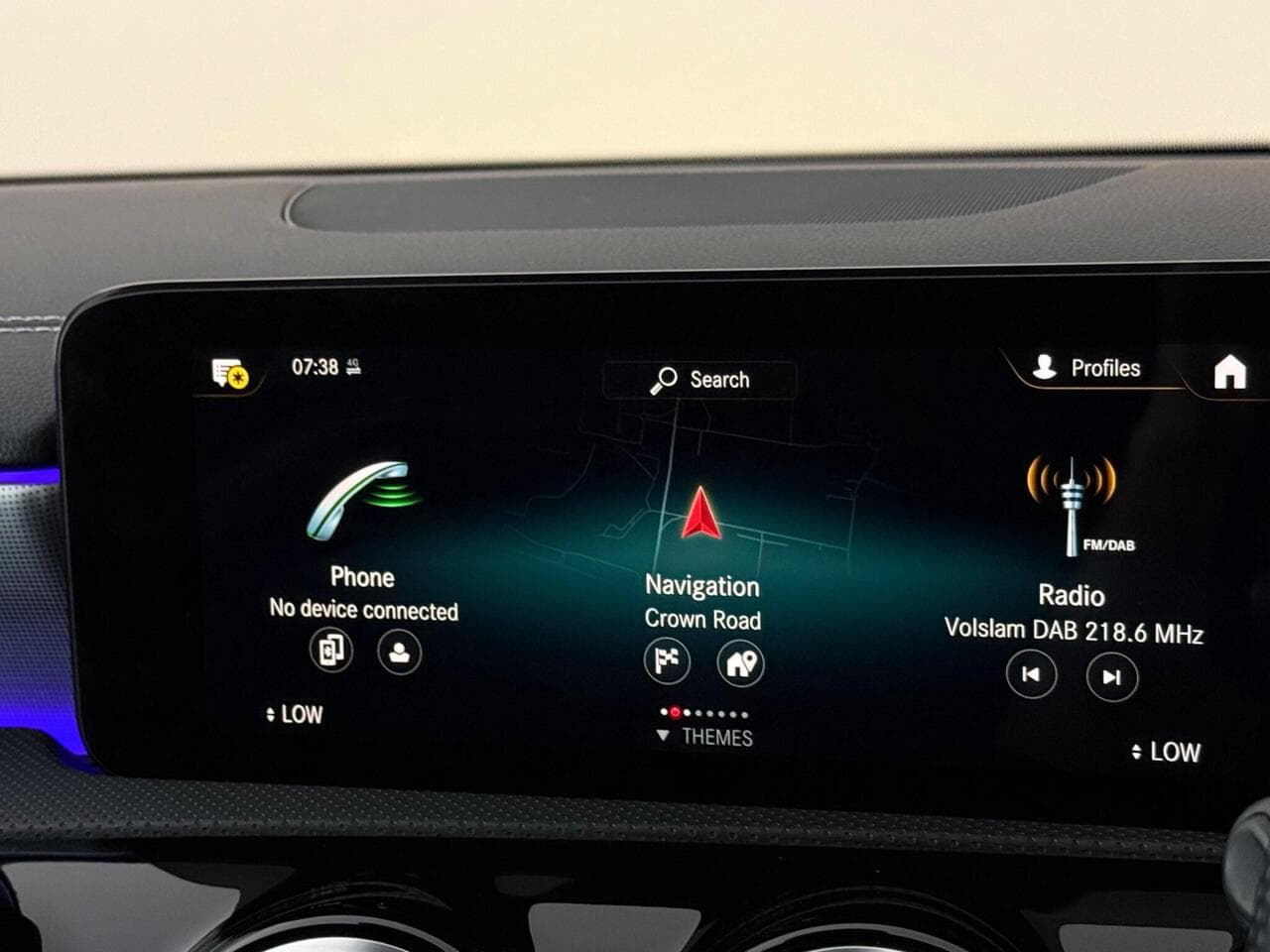 Mercedes-Benz A Class thumbnail Infotainment System