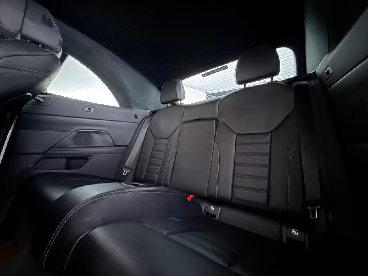 BMW 4 Series thumbnail Seats Rear