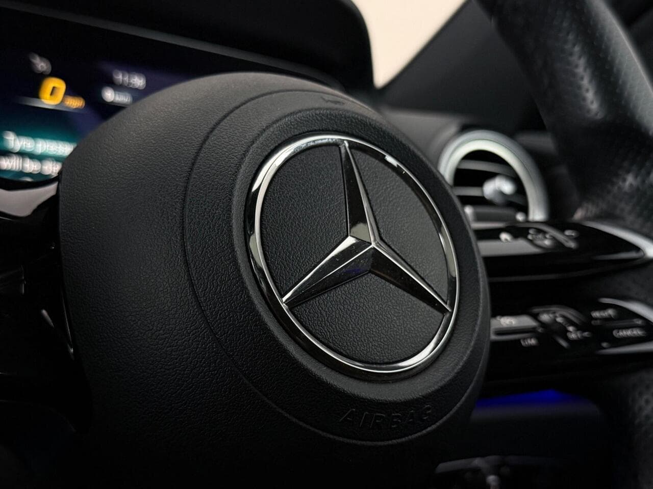 Mercedes-Benz E Class thumbnail Inconclusive