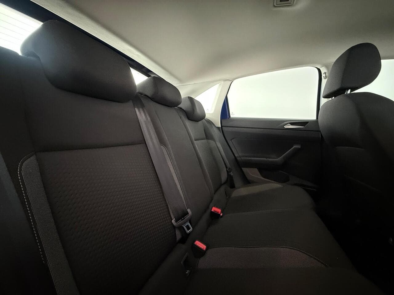 Volkswagen Taigo thumbnail Seats Rear
