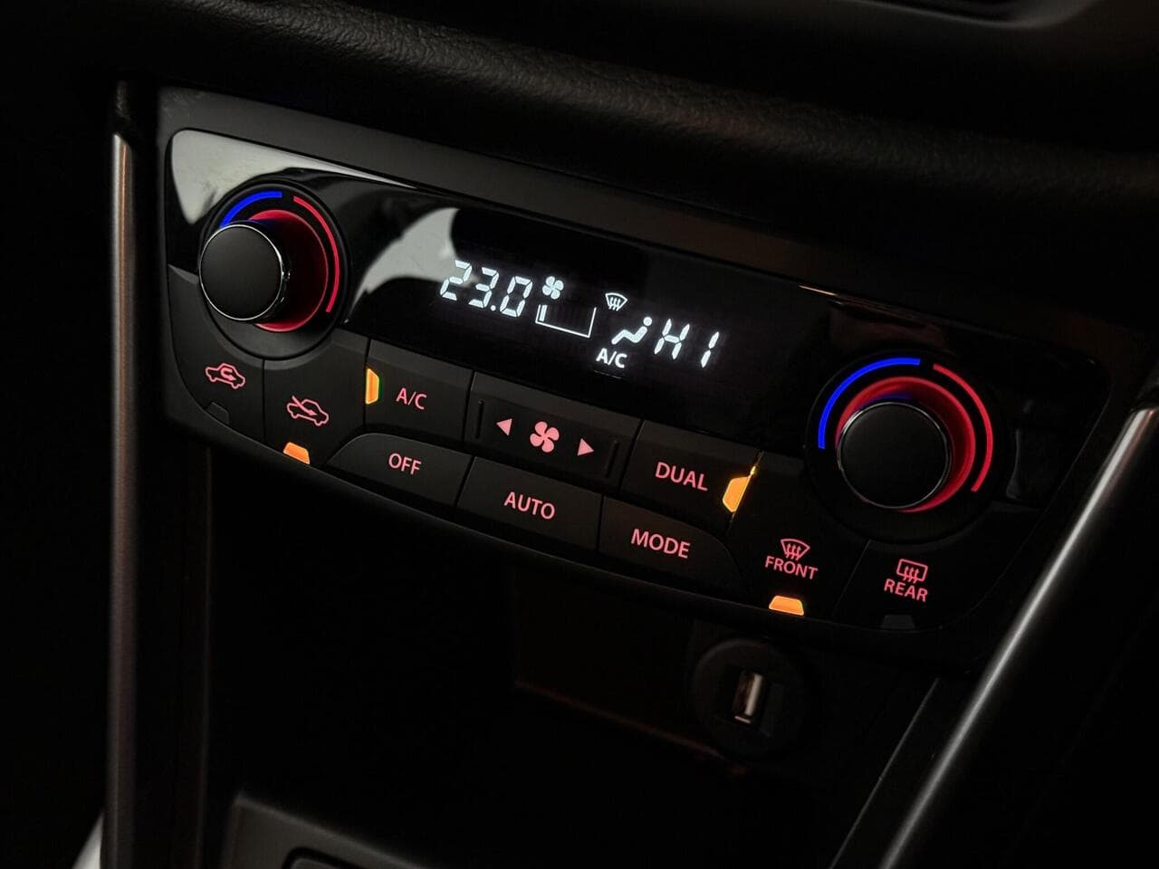 Suzuki S-Cross thumbnail Misc Controls
