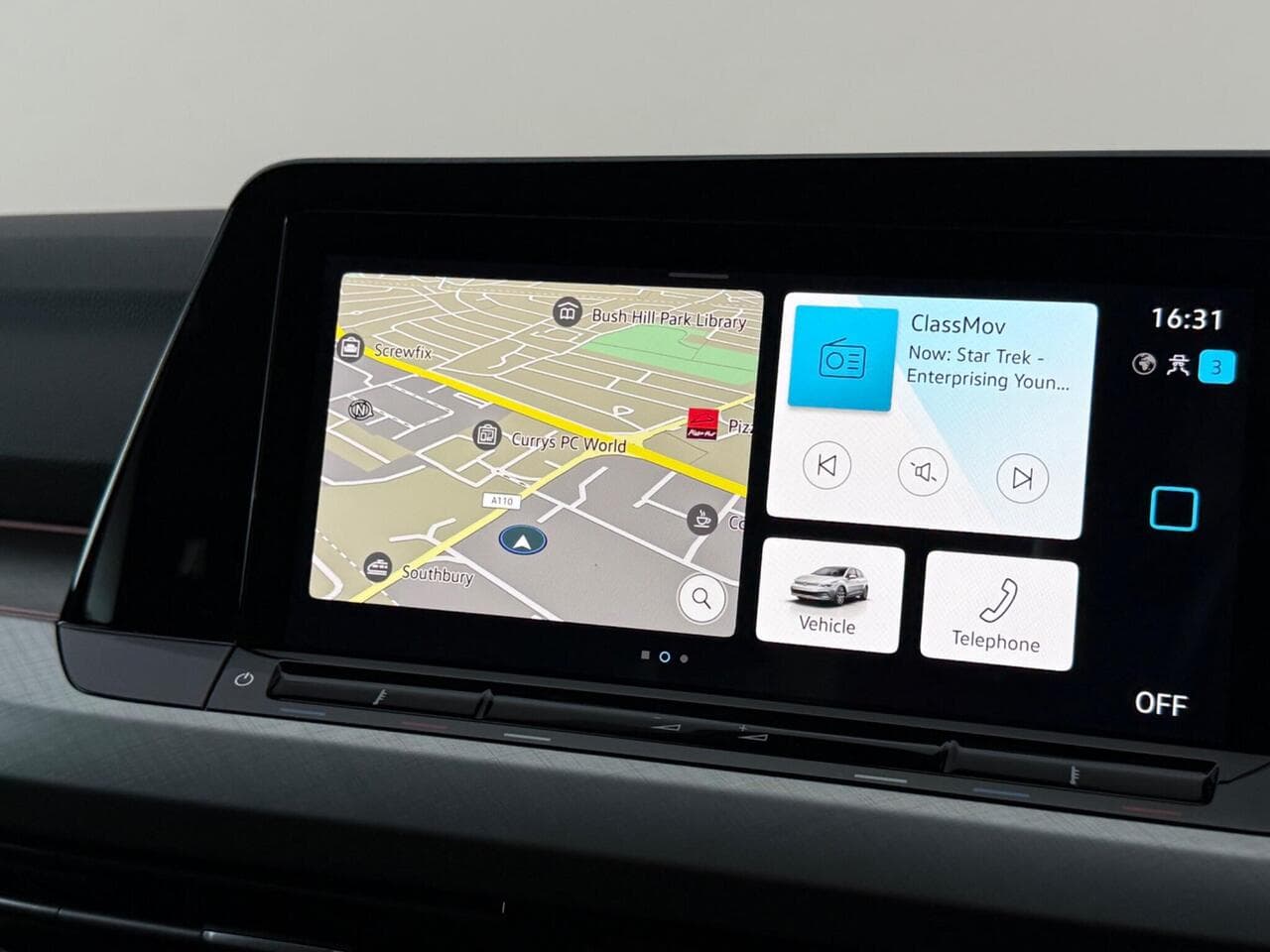 Volkswagen Golf thumbnail Infotainment System