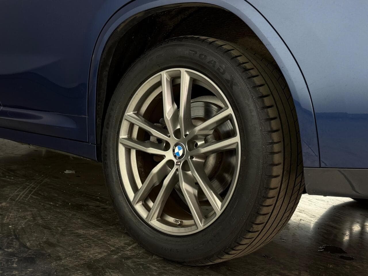 BMW X4 thumbnail Wheel