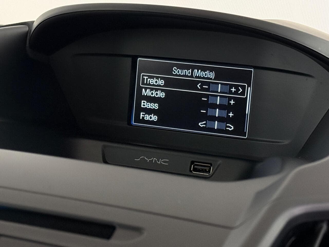 Ford Kuga thumbnail Infotainment System