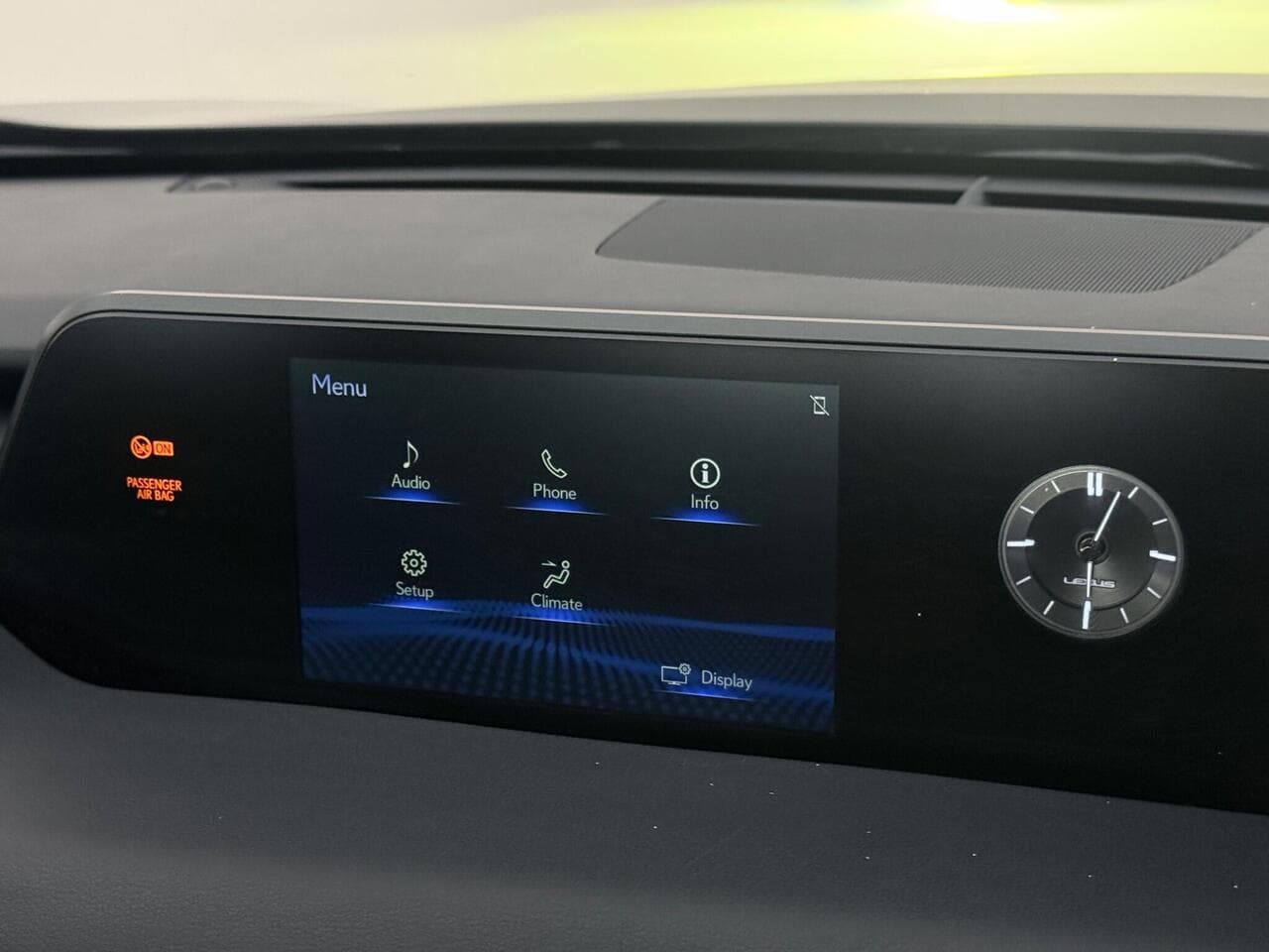 Lexus UX thumbnail Infotainment System