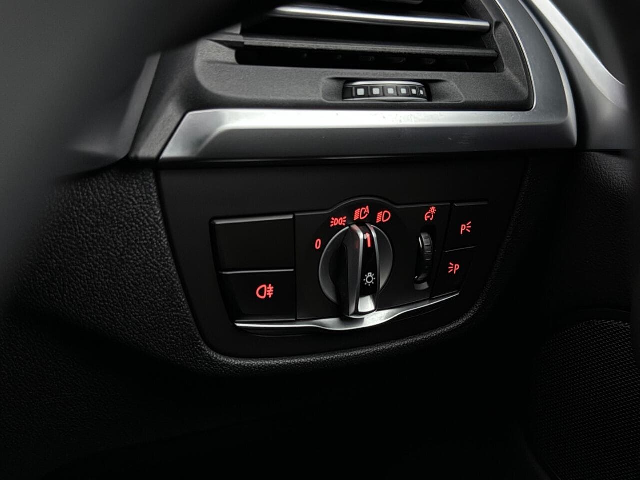 BMW X3 thumbnail Misc Controls
