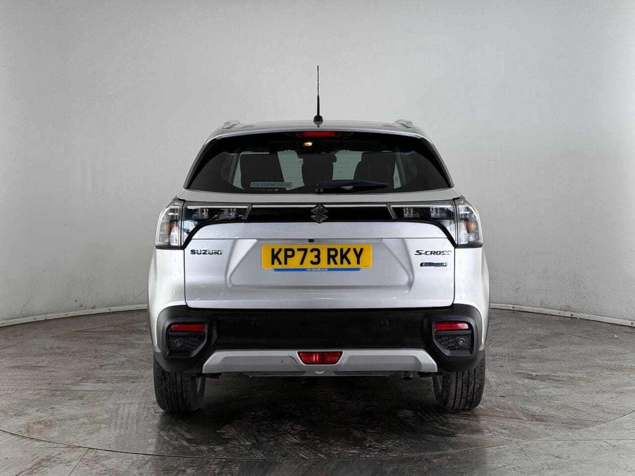 Suzuki S-Cross thumbnail Rear