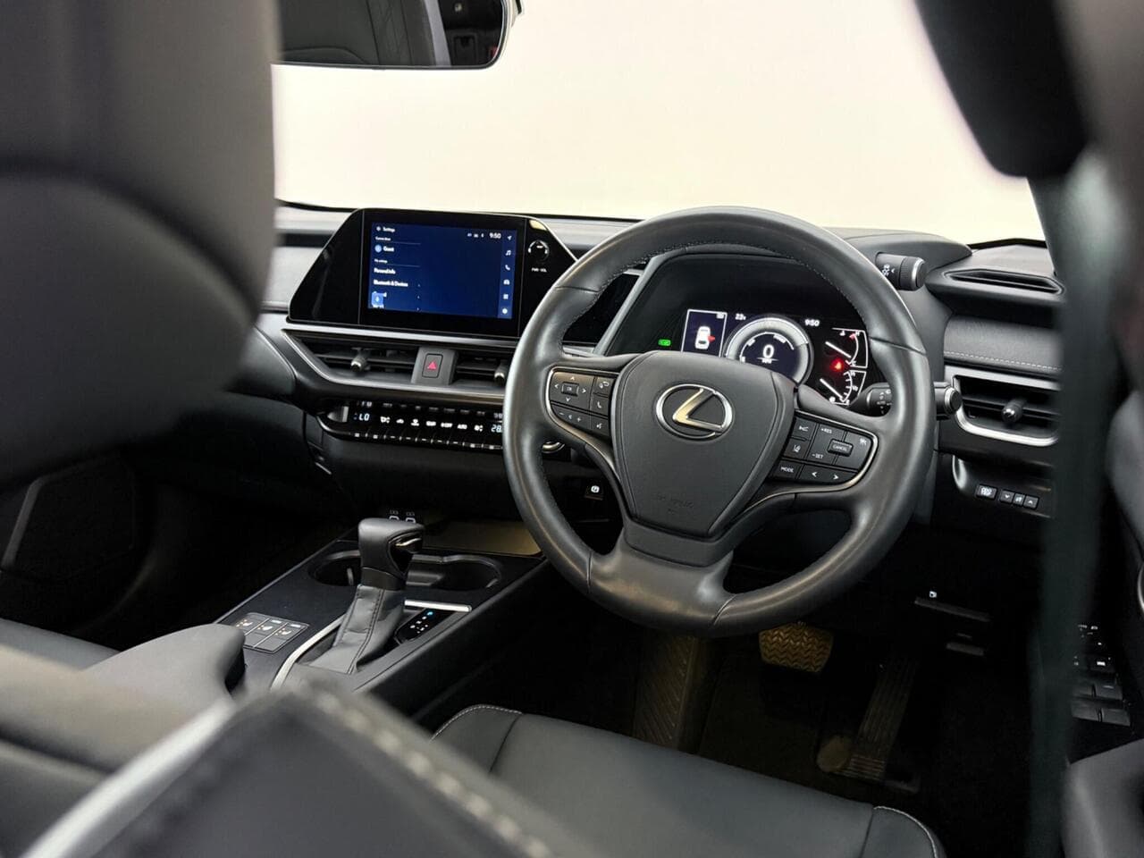Lexus UX thumbnail Steering Wheel