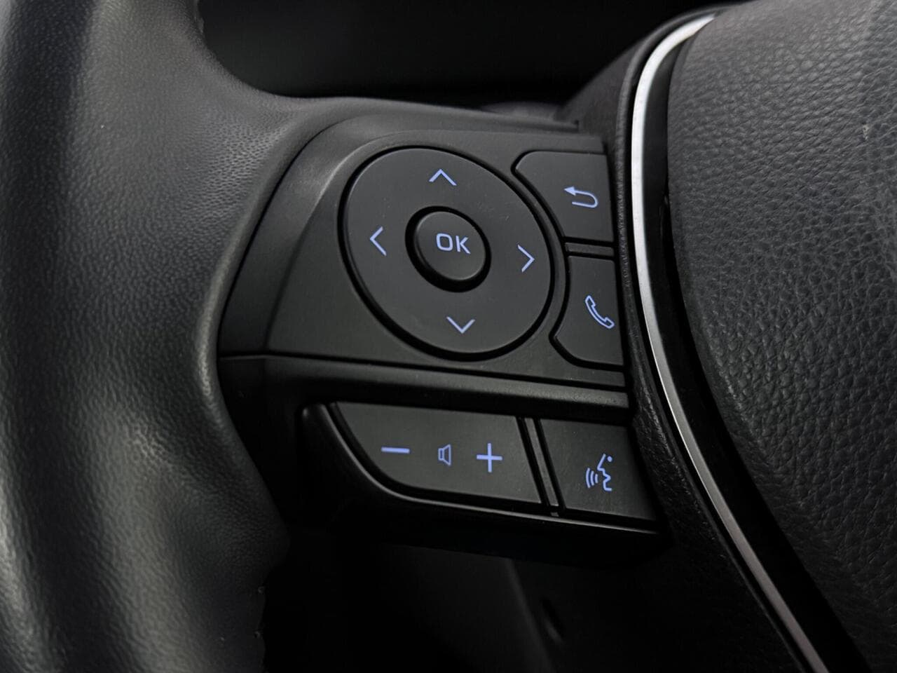 Toyota RAV4 thumbnail Misc Controls