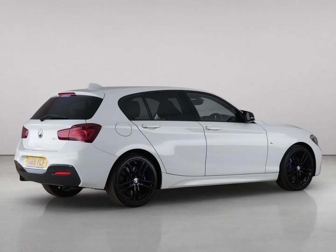 BMW 1 Series thumbnail Rear Right