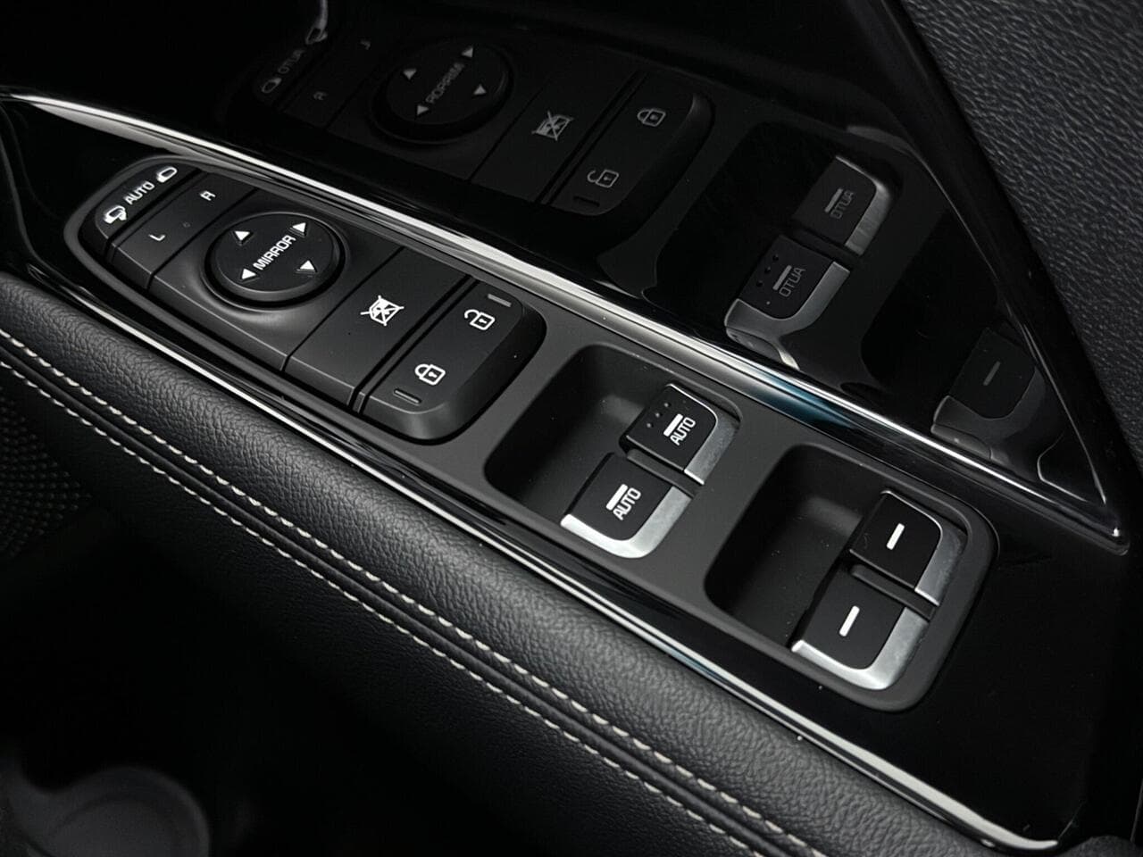 Kia Niro thumbnail Misc Controls