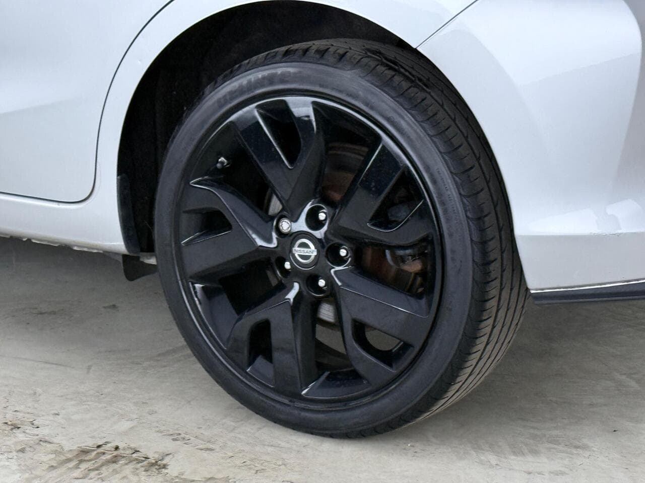 Nissan Pulsar thumbnail Wheel