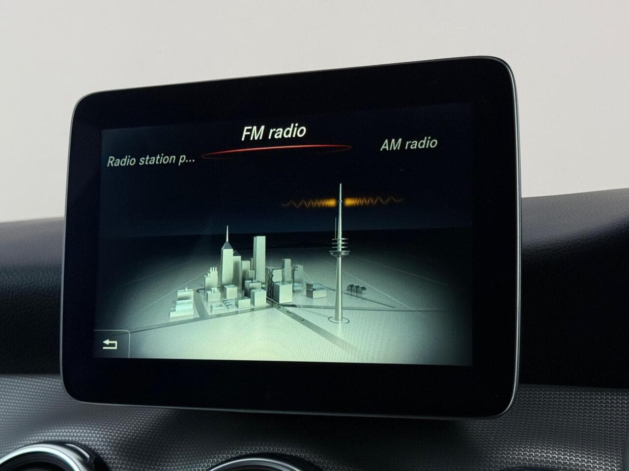 Mercedes-Benz GLA thumbnail Infotainment System