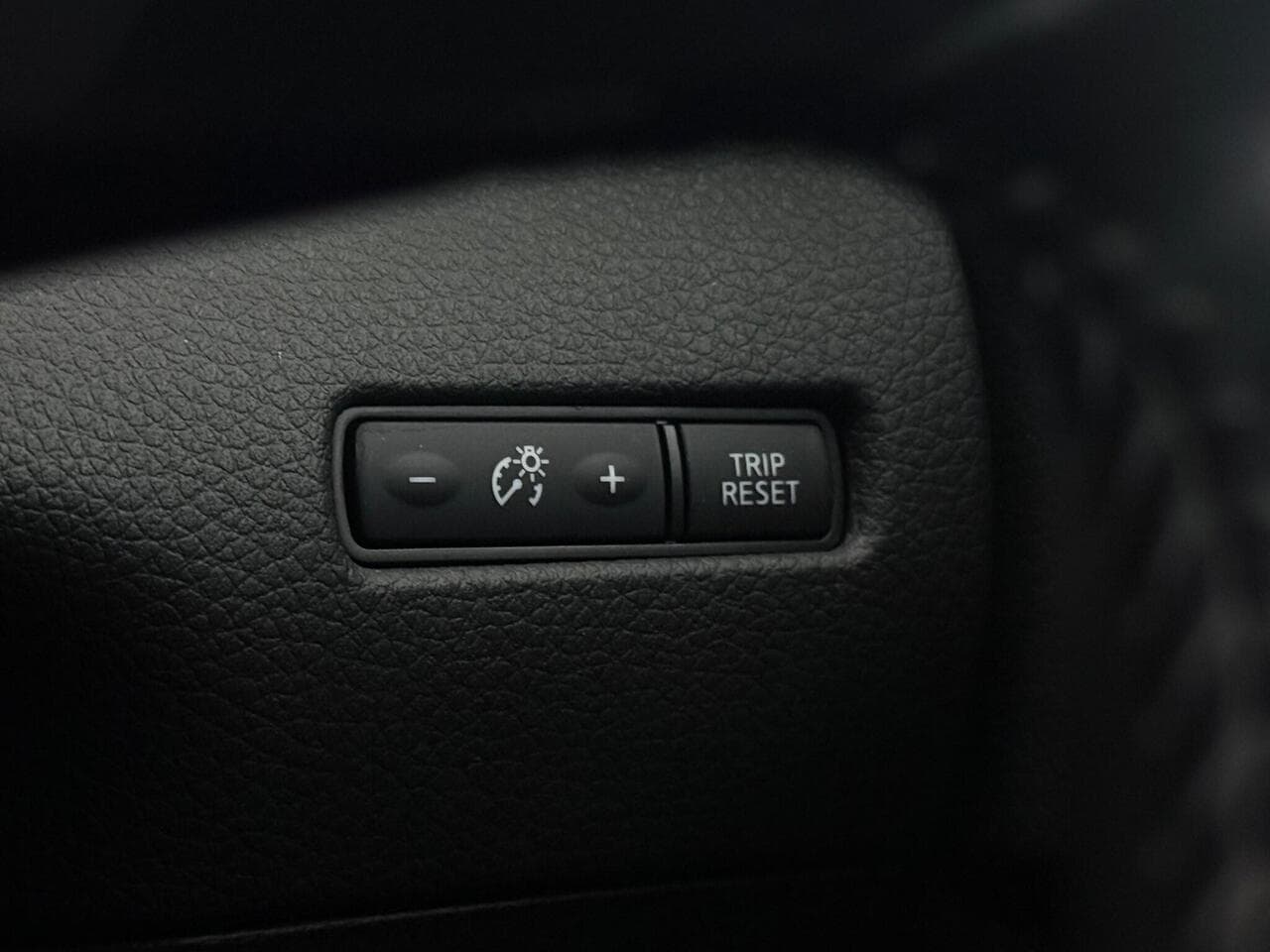 Nissan Qashqai thumbnail Misc Controls