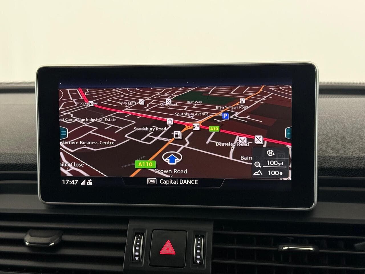 Audi Q5 thumbnail Infotainment System