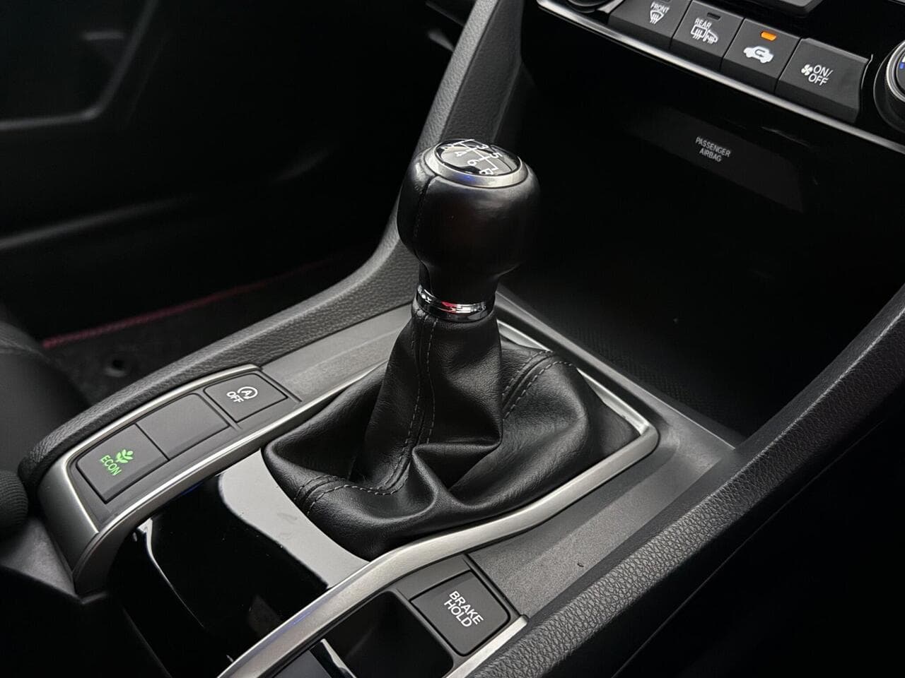 Honda Civic thumbnail Interior Front