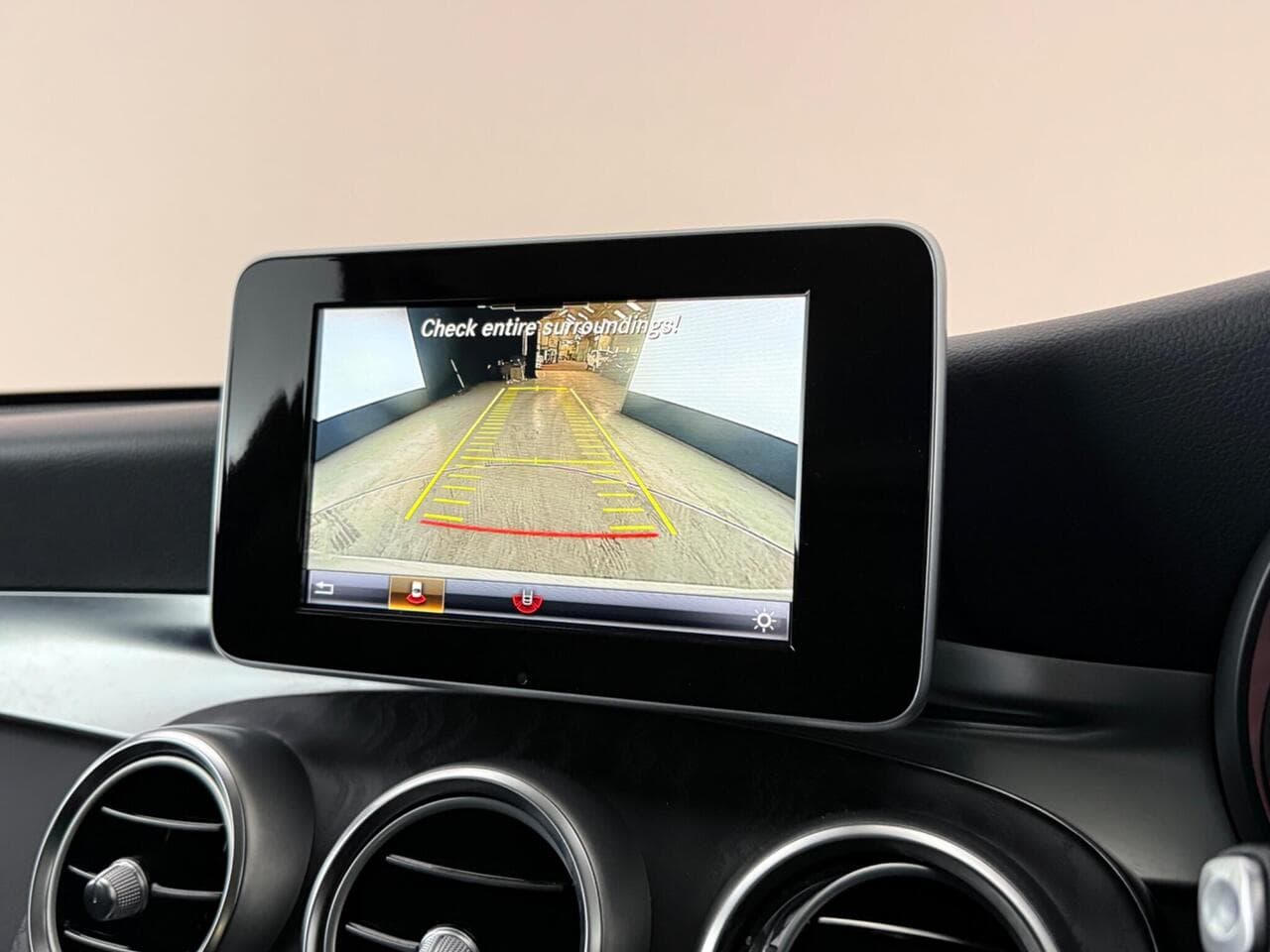 Mercedes-Benz GLC thumbnail Infotainment System