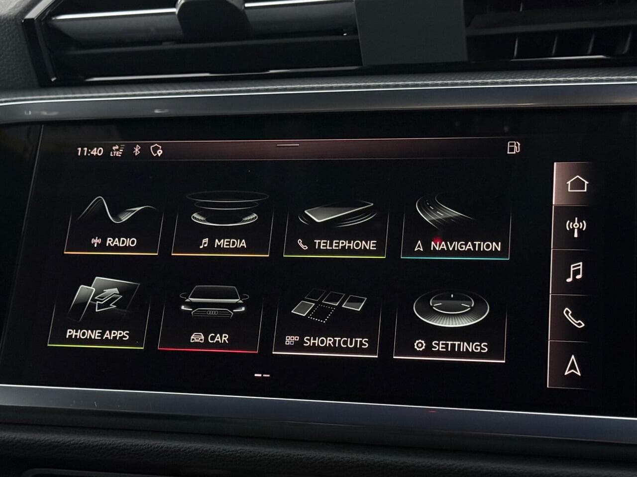 Audi Q3 thumbnail Infotainment System