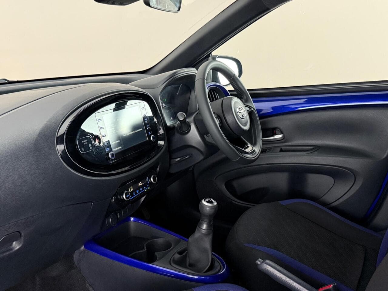 Toyota Aygo X thumbnail Interior Front