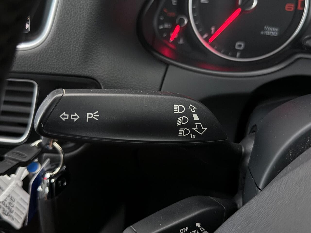 Audi Q5 thumbnail Misc Controls